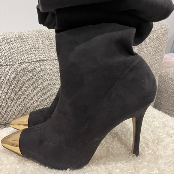 Title: Over-the-Knee Suede Boots - Size US 6.5 - Picture 14 of 14